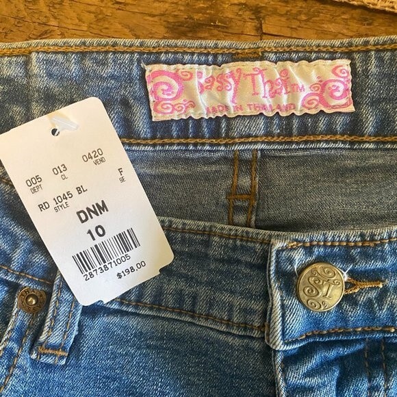 Sassy Thai NWT Embordered Lace Sequin Beaded Denim Womens Jean Capri Size 10 - Picture 6 of 11